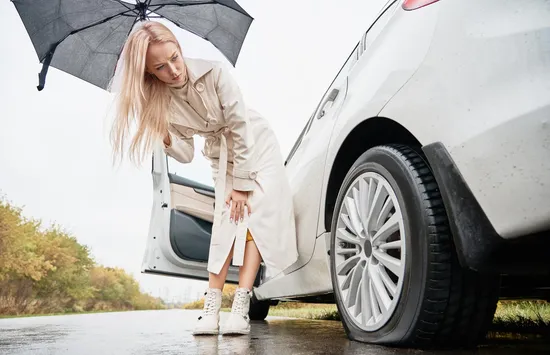 United States Rhode Island Bridgestone Tyre Technology Tyre Permanent Puncture Proof Burst Proof Self Sealing High Polymer Material 