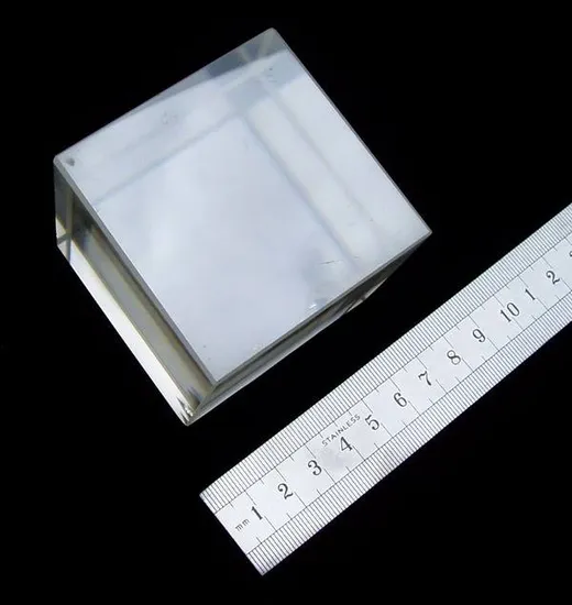 TeO2 Crystal for Acousto